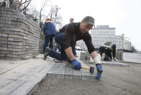 Renewal of travelling coverage in the center of Kiev