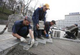Renewal of travelling coverage in the center of Kiev