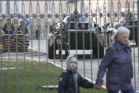 Военнослужащие