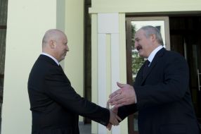 Aleksandr Lukashenko and Aleksandr Turchinov