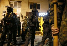 Activists of the "right sector" and the police