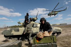 Тактические учения на полигоне