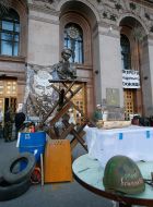 Portrait and sculpture of Taras Shevchenko