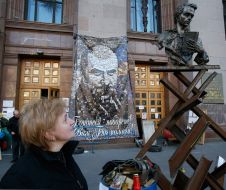 Portrait and sculpture of Taras Shevchenko
