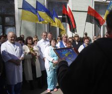 Memorial sign "Angels in white coats"
