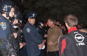 Pro-Russian activists and law enforcers