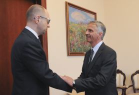 Арсеній Яценюк і Дідье Буркхальтер