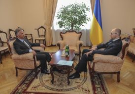 Арсеній Яценюк і Дідье Буркхальтер