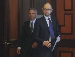 Арсеній Яценюк і Дідье Буркхальтер