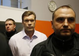 Presidential candidate Oleg Tsarev was pelted with eggs