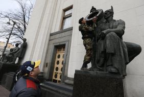 Self-defense near VR