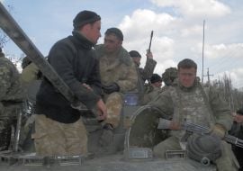 Ukrainian servicemen and local Kramatorsk