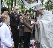 Arsenyy Yatsenyuk, Tereziya Yatsenyuk and Evgeny Nishchuk 
