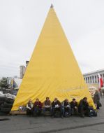 Pyramid of the world and unity