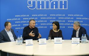 Roundtable participants