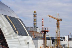 Будівництво нового безпечного конфайнмента