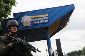 Serviceman at the checkpoint