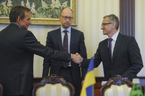 Carlos Pascual and Arseniy Yatsenyuk