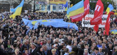 Participants of the meeting of Petro Poroshenko with electorate