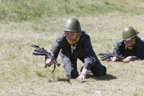 Жінки - військовослужбовці