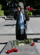 Пожилая женщина