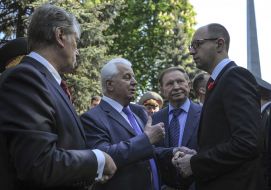 Leonid Kravchuk, Leonid Kuchma, Viktor Yushchenko and Arseniy Yatsenyuk