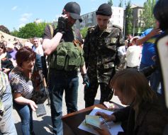 "Referendum" in Donetsk