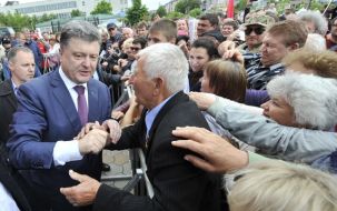 Poroshenko meeting with voters