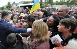 Poroshenko meeting with voters