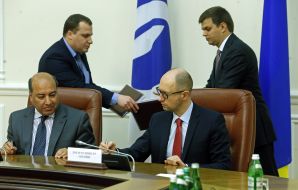 Sumа Chakrabarti and Arseniy Yatsenyuk