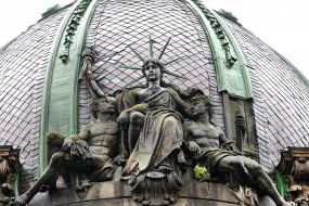 Seated Statue of Liberty