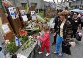 Relatives of the dead heroes "Nebesnaya sotnya"