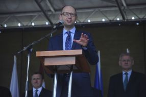 Arseniy Yatsenyuk