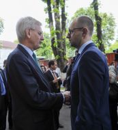 Carl Bildt and Arseniy Yatsenyuk