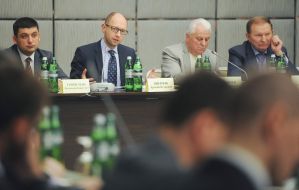 Vladimir Groisman, Arseniy Yatsenyuk, Leonid Kravchuk and Leonid Kuchma