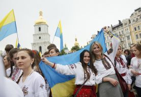 Участники парада вышиванок