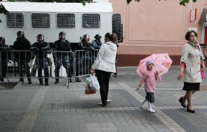 Riot police in the center of Simferopol