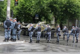 Riot police in the center of Simferopol