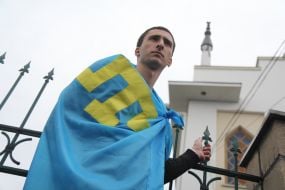 Participants of mourning rally