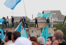 Participants of mourning rally