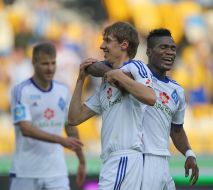 Andrey Yarmolenko, Denis Garmash and Brown Ideye