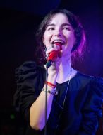 Участница группы Pur:Pur Ната