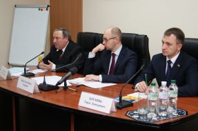 Nikolay Romanchuk, Arseniy Yatsenyuk and Taras Kremin