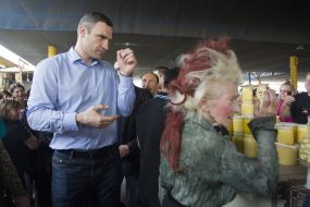 Vitaliy Klichko on Privoz market  in Odessa