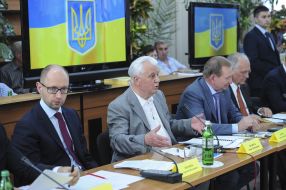 Arseny Yatsenyuk, Leonid Kuchma and Leonid Kravchuk