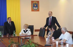 Meeting of Arseny Yatsenyuk with the initiative group of victims