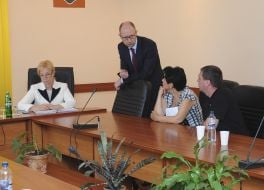 Meeting of Arseny Yatsenyuk with the initiative group of victims