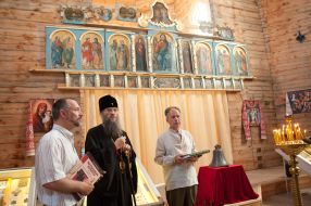 Maksim Ostapenko, Archbishop Luke and Victor Veklenko
