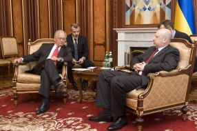 Aleksandr Turchinov and Wolfgang Ishinher