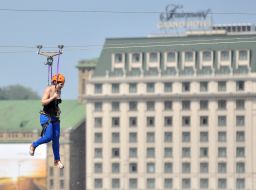 Of record "Longest run by trolls using bindings for the back skin"